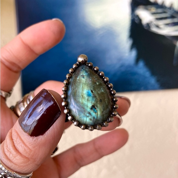 Natural Blue green iridescent flash labradorite gemstone adjustable ring - Picture 14 of 15